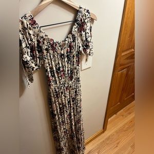 Maxi floral dress, off the shoulder